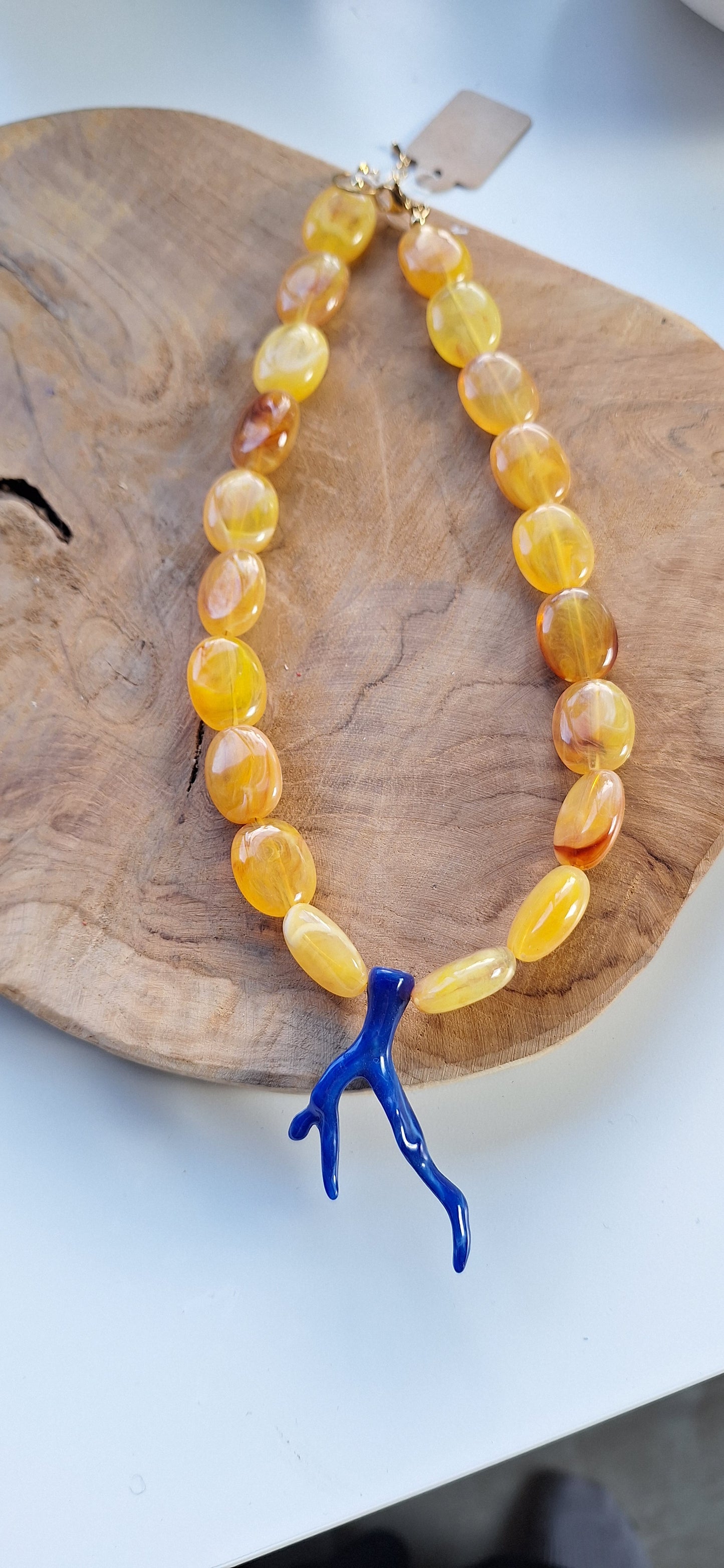 Collier pendentif corail - modèle au choix