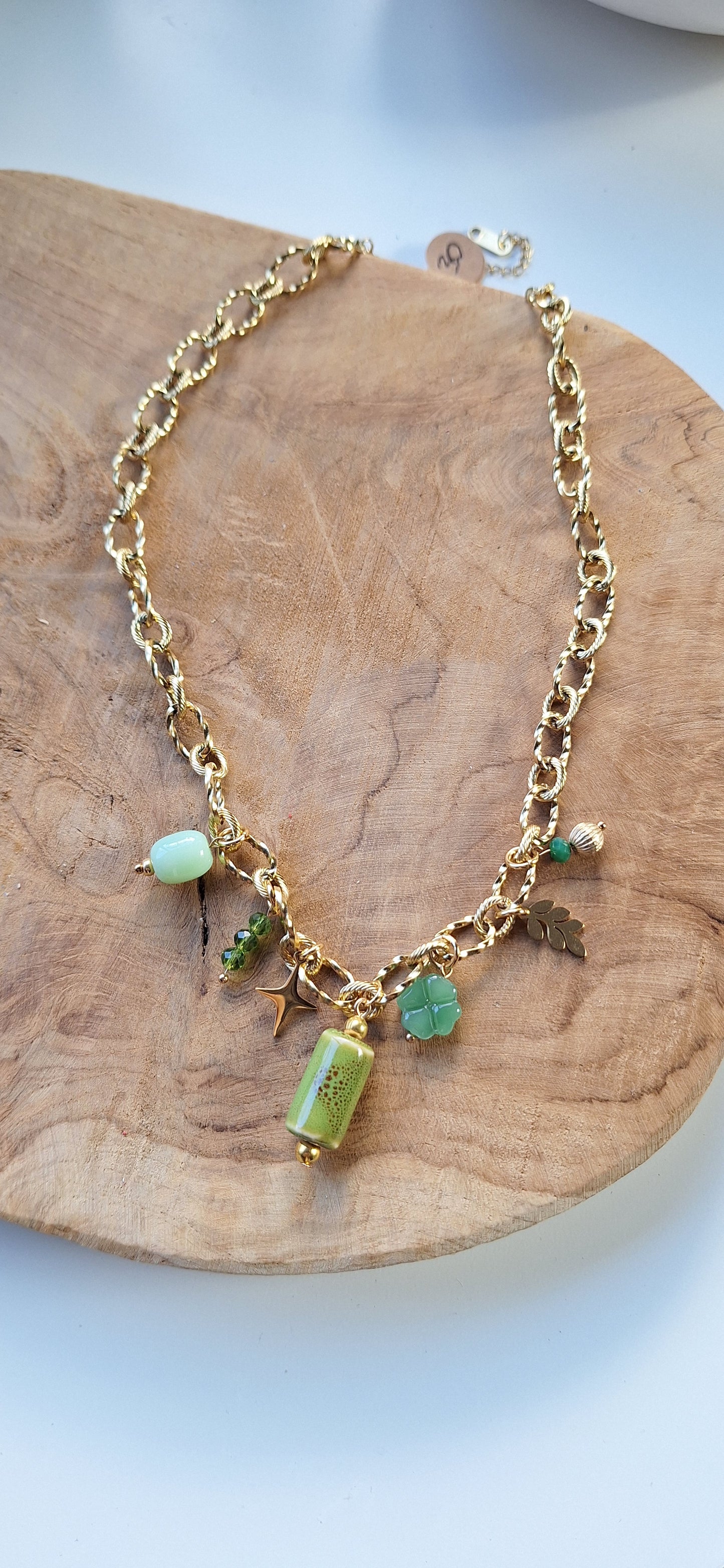 Collier-chaîne à breloques - modèle au choix