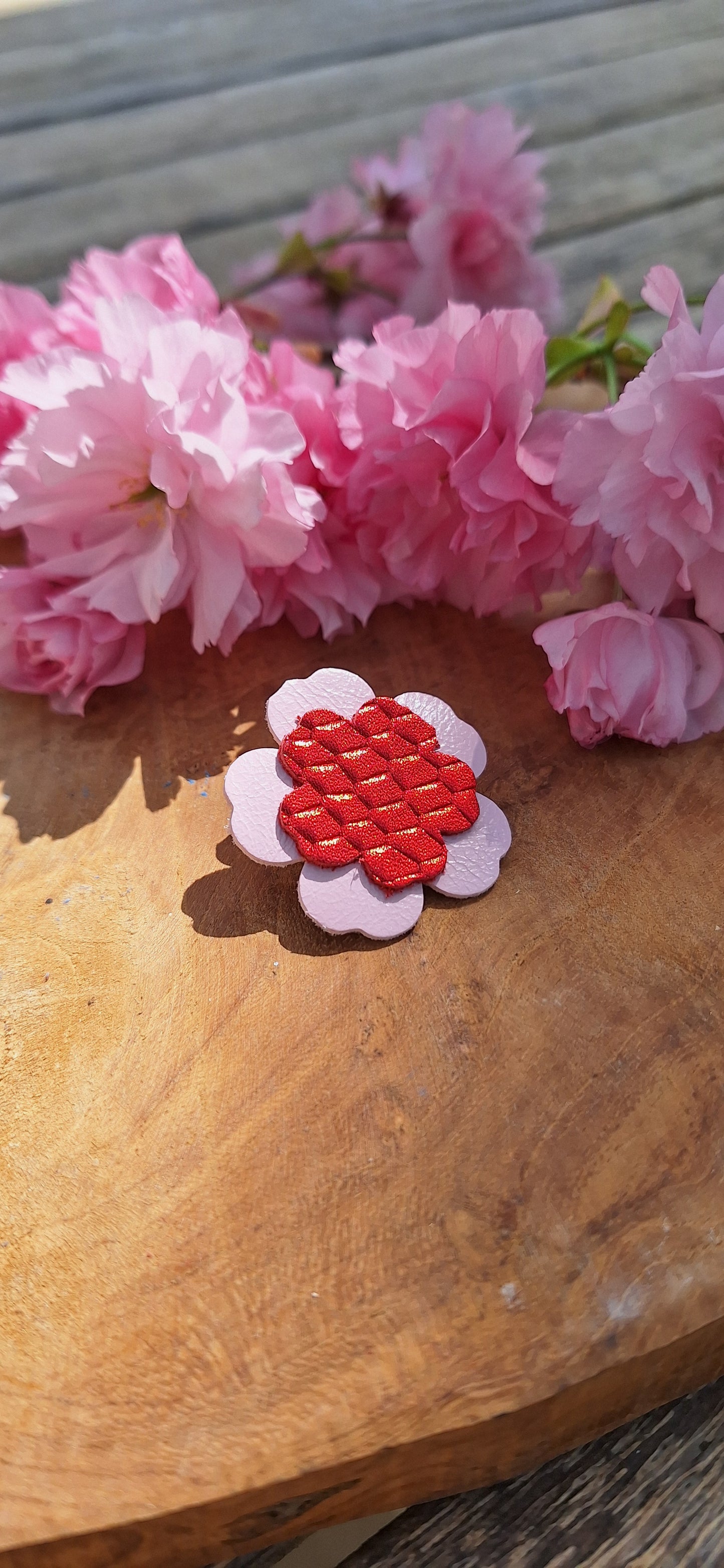 Broche Eclosion - rouge & rose